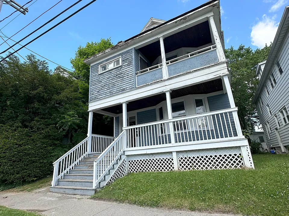 441 Ontario St #1