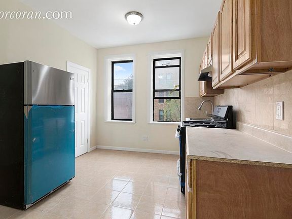 4th image of 346 Montgomery St APT C2