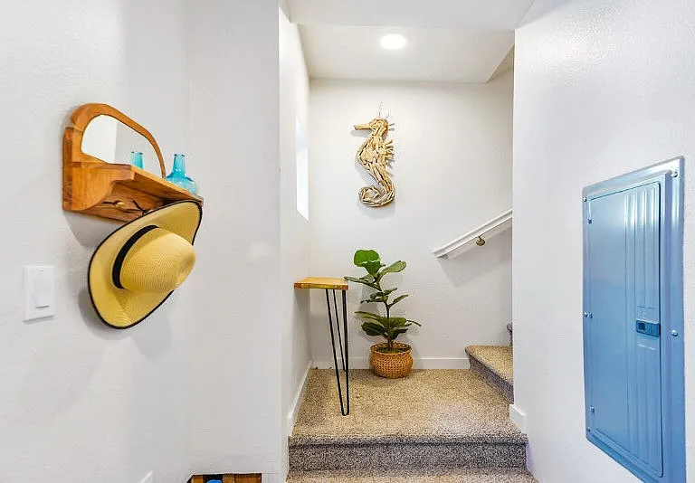 South Park Place — Photo 10
