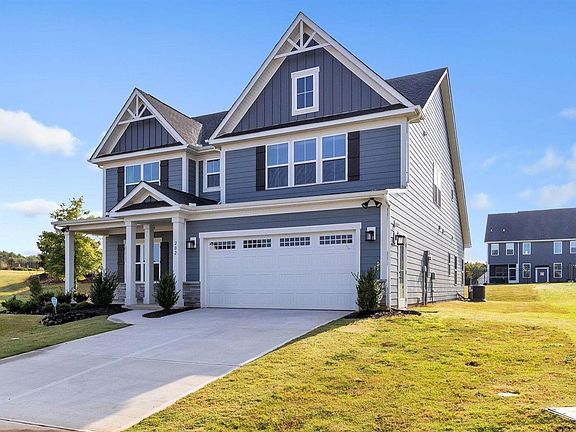 2nd image of 202 Blackfoot Dr