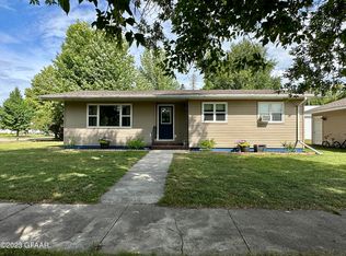 718 7th St, Hatton, ND 58240