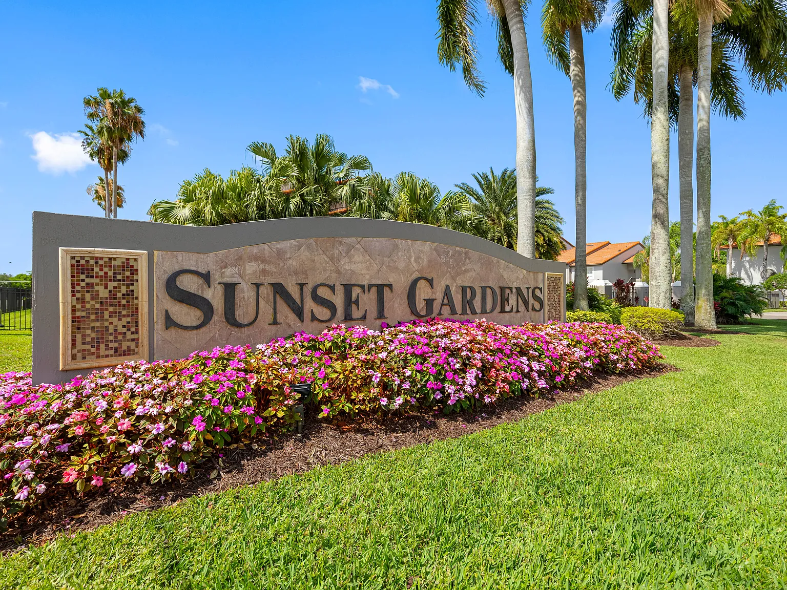 Sunset Gardens — Photo 3