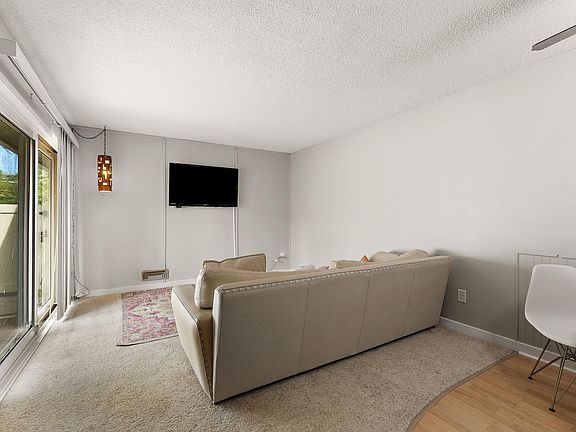 5th image of 3277 Cloman Way #26