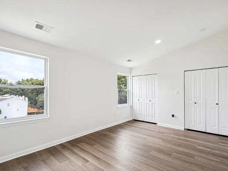 10611 Campus Way S — Photo 20