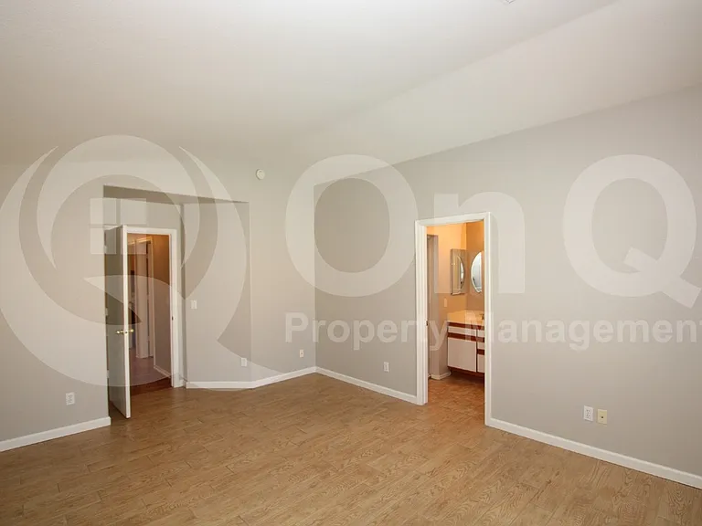 1172 W 18th Ave — Photo 7