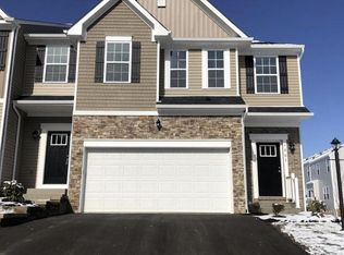 1907 Canterbury Dr, Imperial, PA