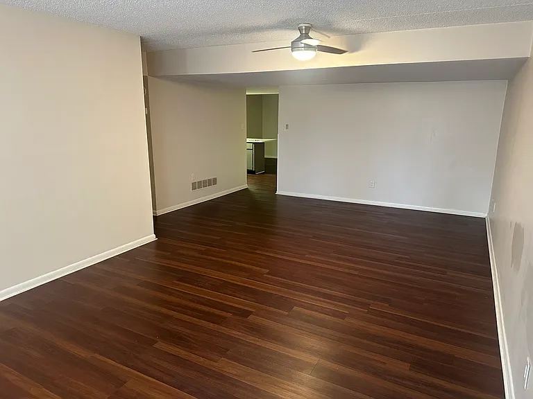 Summit House — Photo 7