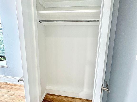 5th image of 193 Sackett St APT 4R