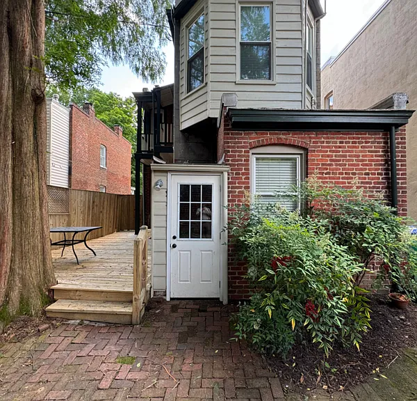 1414 Floyd Ave — Photo 43