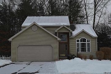 1st image of 12 Waterview Dr