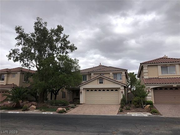 2nd image of 10866 Royal Highlands St