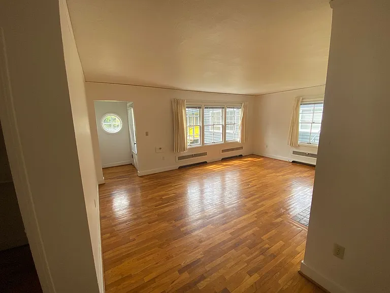 We have the wonderful 2bed/1bath you've been waiting for! — Photo 6
