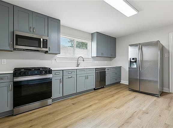 4th image of 433 Greenmount Dr #A