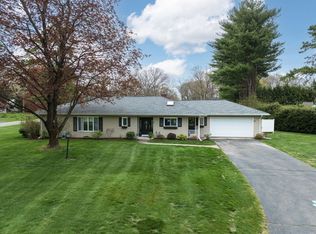 102 Primrose Dr, Longmeadow, MA 01106