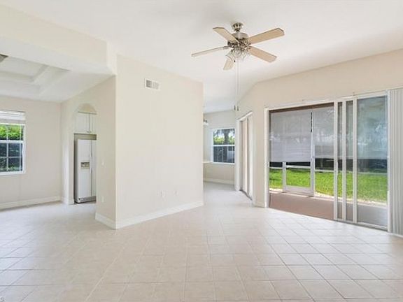 3rd image of 6100 Jonathans Bay Cir APT 101