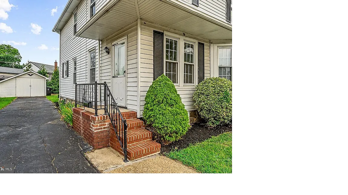Building Photo - 122-124 Turner St #1