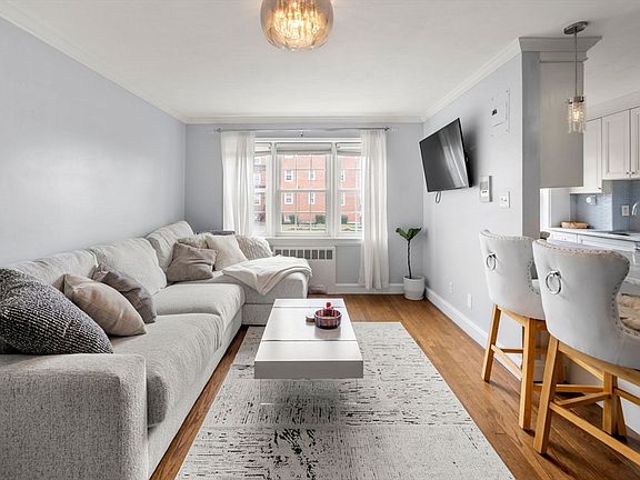 4th image of 33 Lennon Ct APT 31