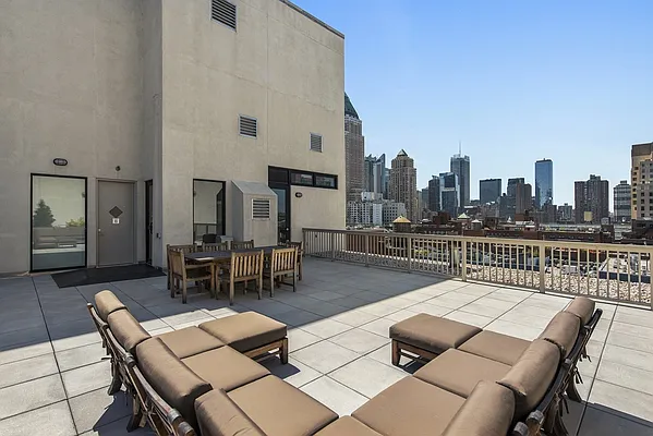 Sold by Nest Seekers International | media 18