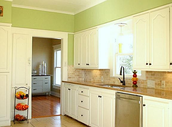 4th image of 841 Amarillo St