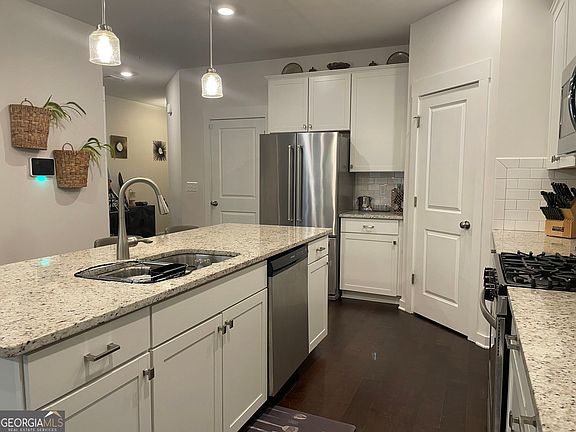 5th image of 3725 Gardenwick Rd