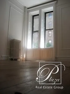 Rented by Plaza Real Estate Group | media 51