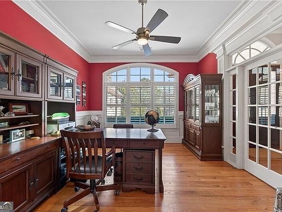 3rd image of 110 Roxbury Row