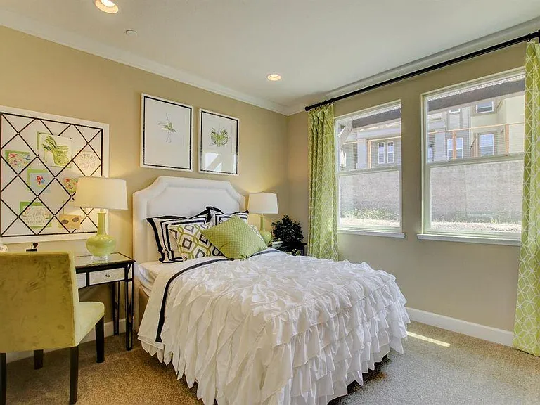 429 Jacquelyn Ln — Photo 5