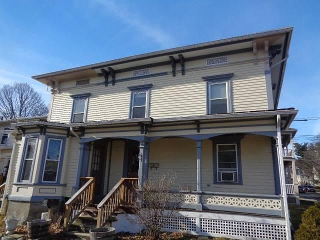 apartment consists of the 2nd floor of this building. The front porch belongs to the upstairs apartment. The apartment also expand to the left, not shown in this photo.