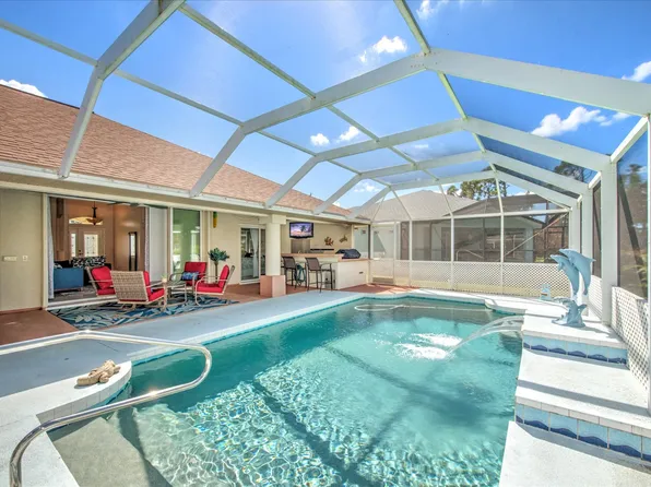 61 Long Meadow Ln, Rotonda West, FL 33947