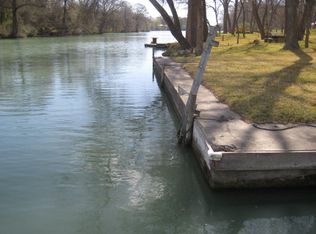 106 Erskine Ferry Rd, Seguin, TX 78155