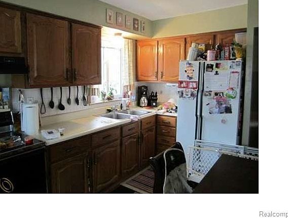 4th image of 8322 Liberty Blvd