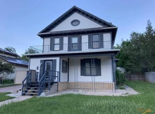 209 N 6th St, Hot Springs, SD 57747