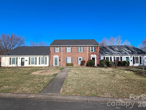 3rd image of 1807 Sabrina Ct
