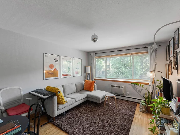 2112 Garfield Ave #8 — Photo 3