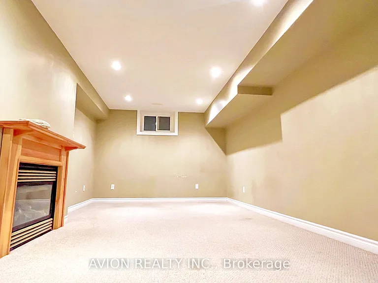 83 Lincoln Green Dr — Photo 19