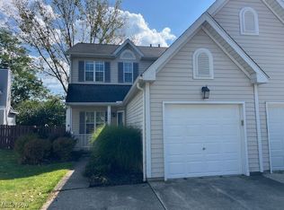 23155 Wainwright Ter, Olmsted Falls, OH
