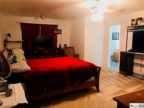 5th image of 2100 Lincoln Ct
