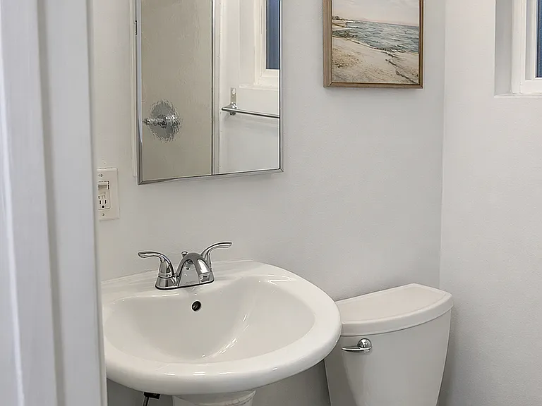 Unit #7 Bath
