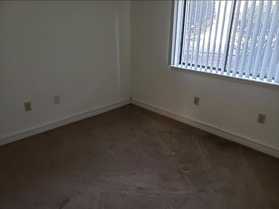 4th image of 106 McAlliff Ln
