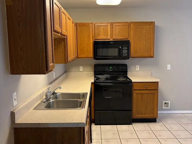 1125 Grinnel Cir — Photo 6