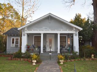 705 Lamar Ave, Crockett, TX 75835