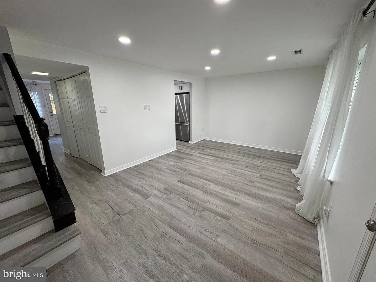 Building Photo - 5585 Hecate Ct