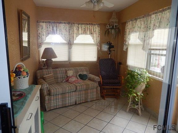 3rd image of 8 Prescott Ln