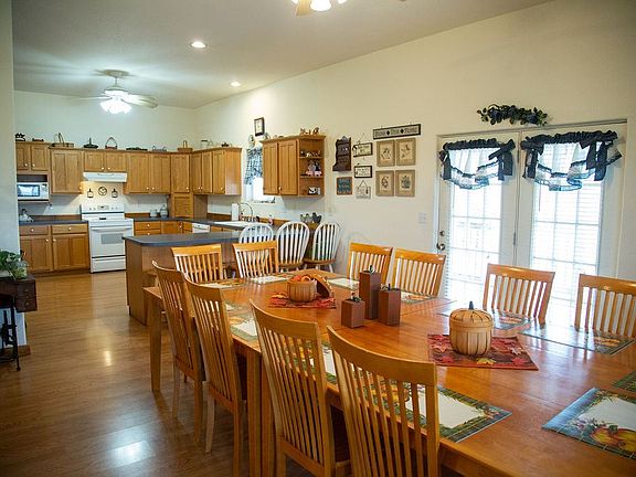 5th image of 8099 SE 30th St