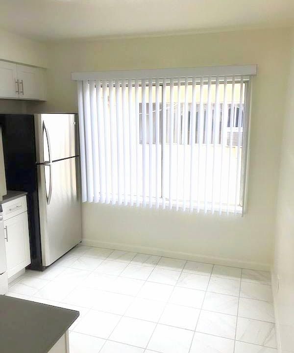 1st image of 4550 Hazeltine Ave APT 1