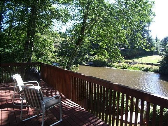 4th image of 315 Bass Ave NE