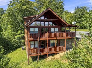 1713 Bear View Rd, Sevierville, TN 37876
