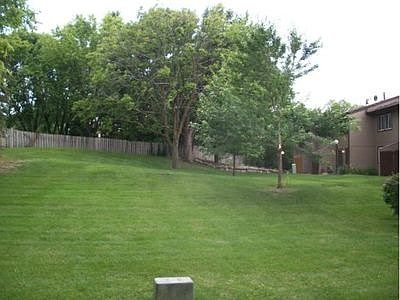 2nd image of 185 River Woods Ln