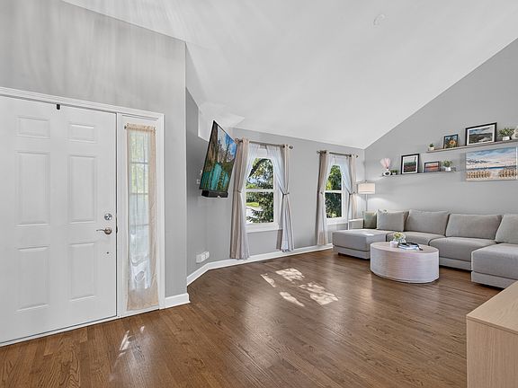 4th image of 2 Ferndale Ct