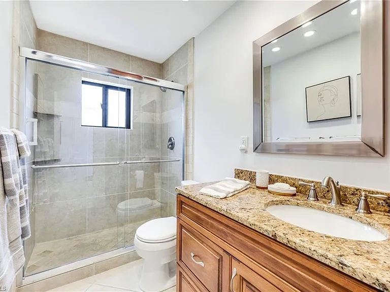 631 Beachwalk Cir #F-204 — Photo 15